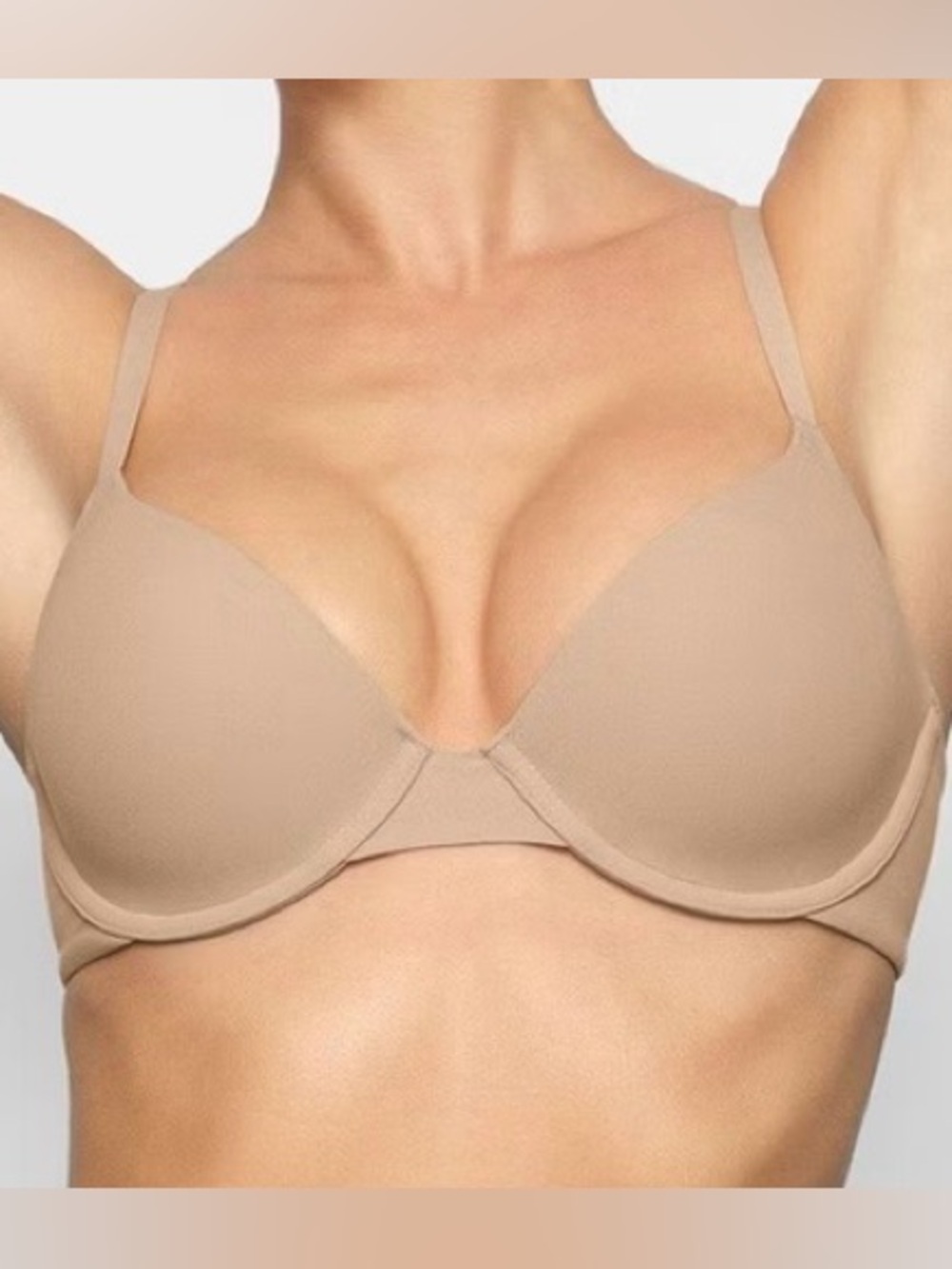 SKIMS Smooth Underwire T-Shirt Bra in Beige, 34D